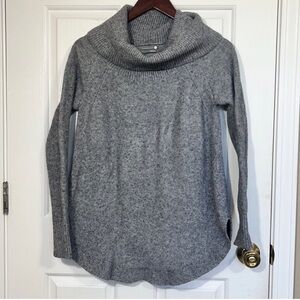 Anthroplogie Grey Ribbed Cowl Neck Tunic Sweater Size M Curved Hem